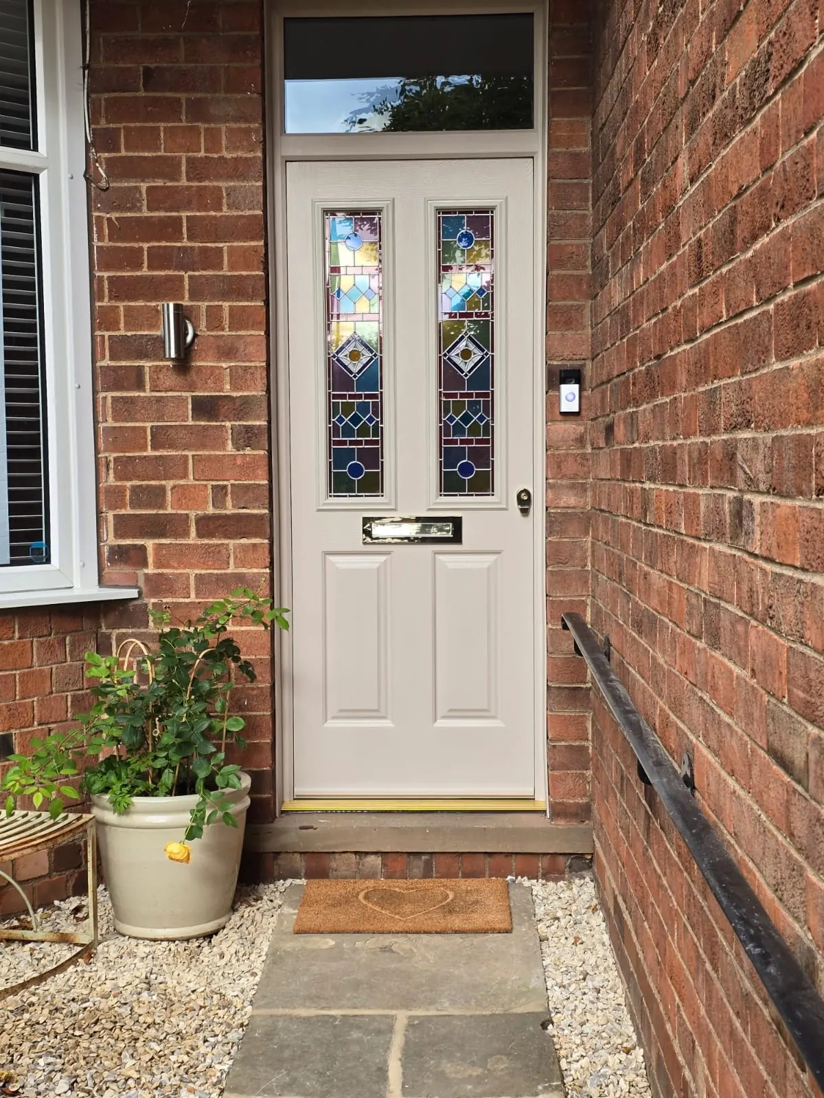 PM Windows installation: Traditional character in a soft neutral finish