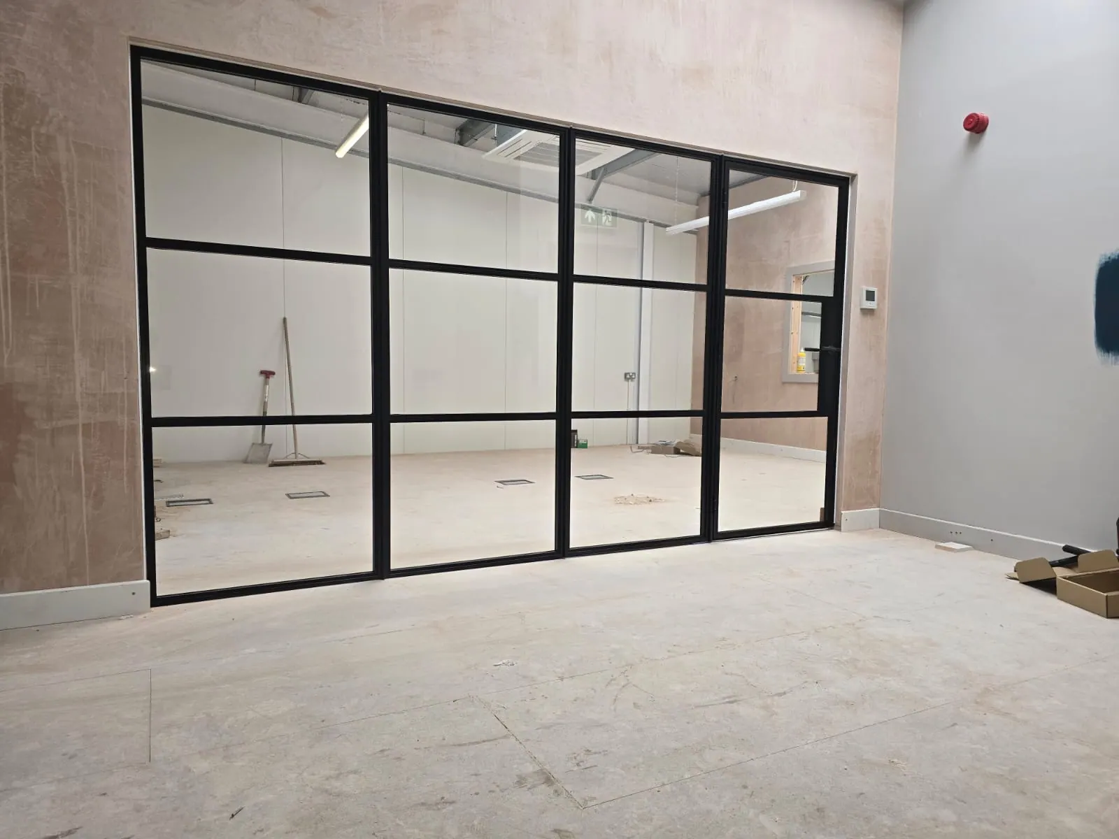 PM Windows installation: Full-width internal doors and screens