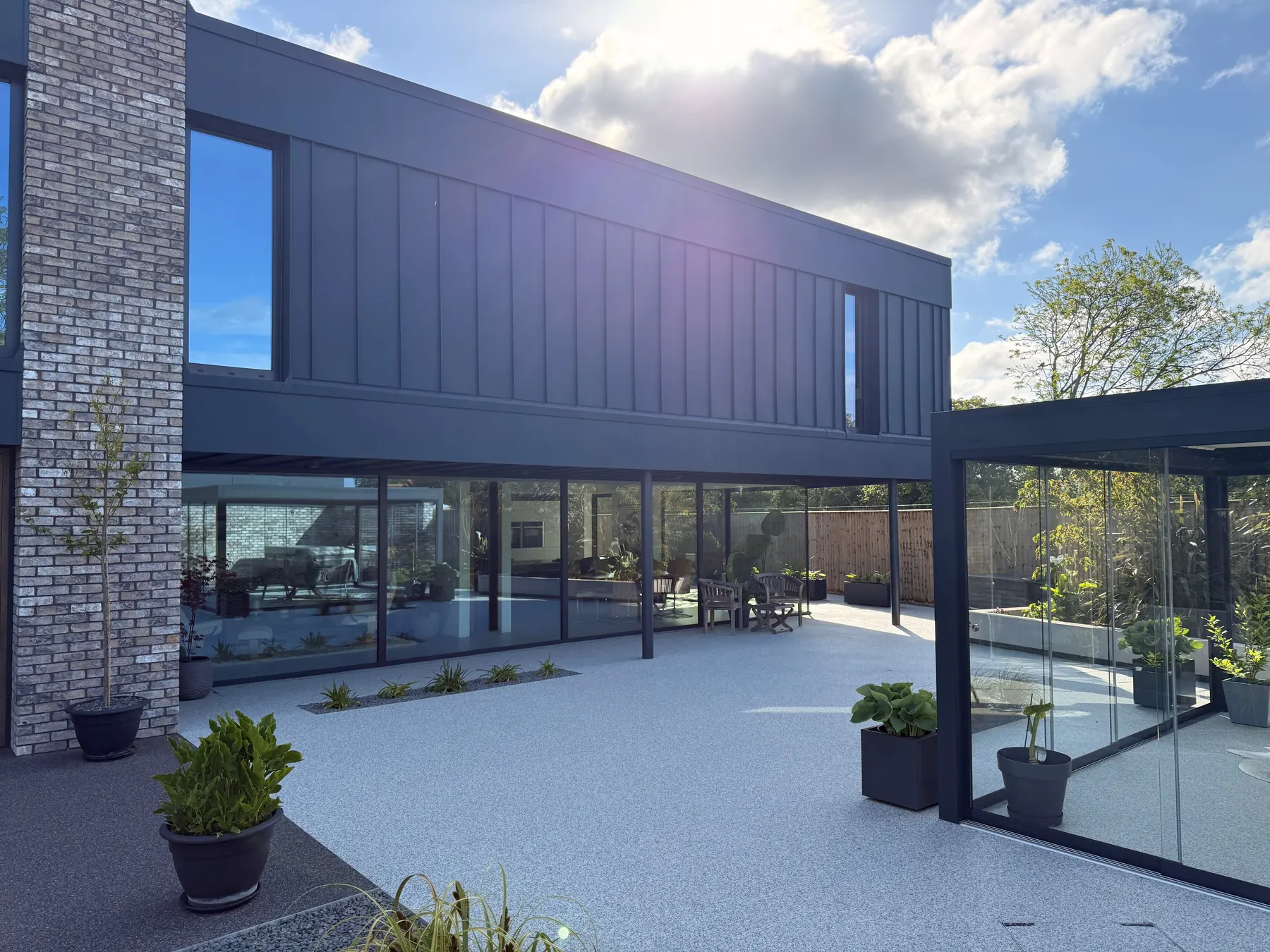PM Windows installation: A statement glazed elevation